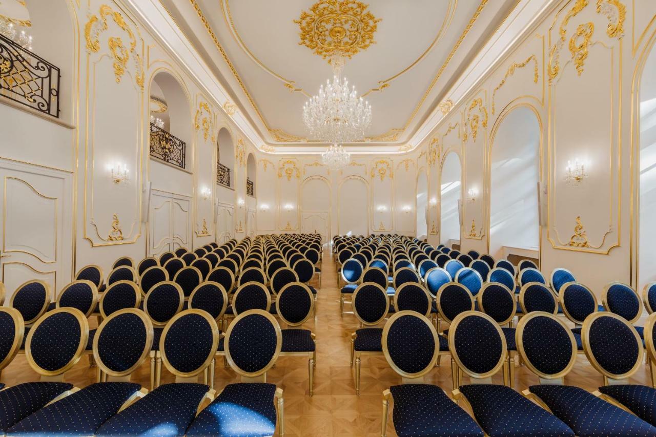 Palace Art Hotel Pezinok Extérieur photo