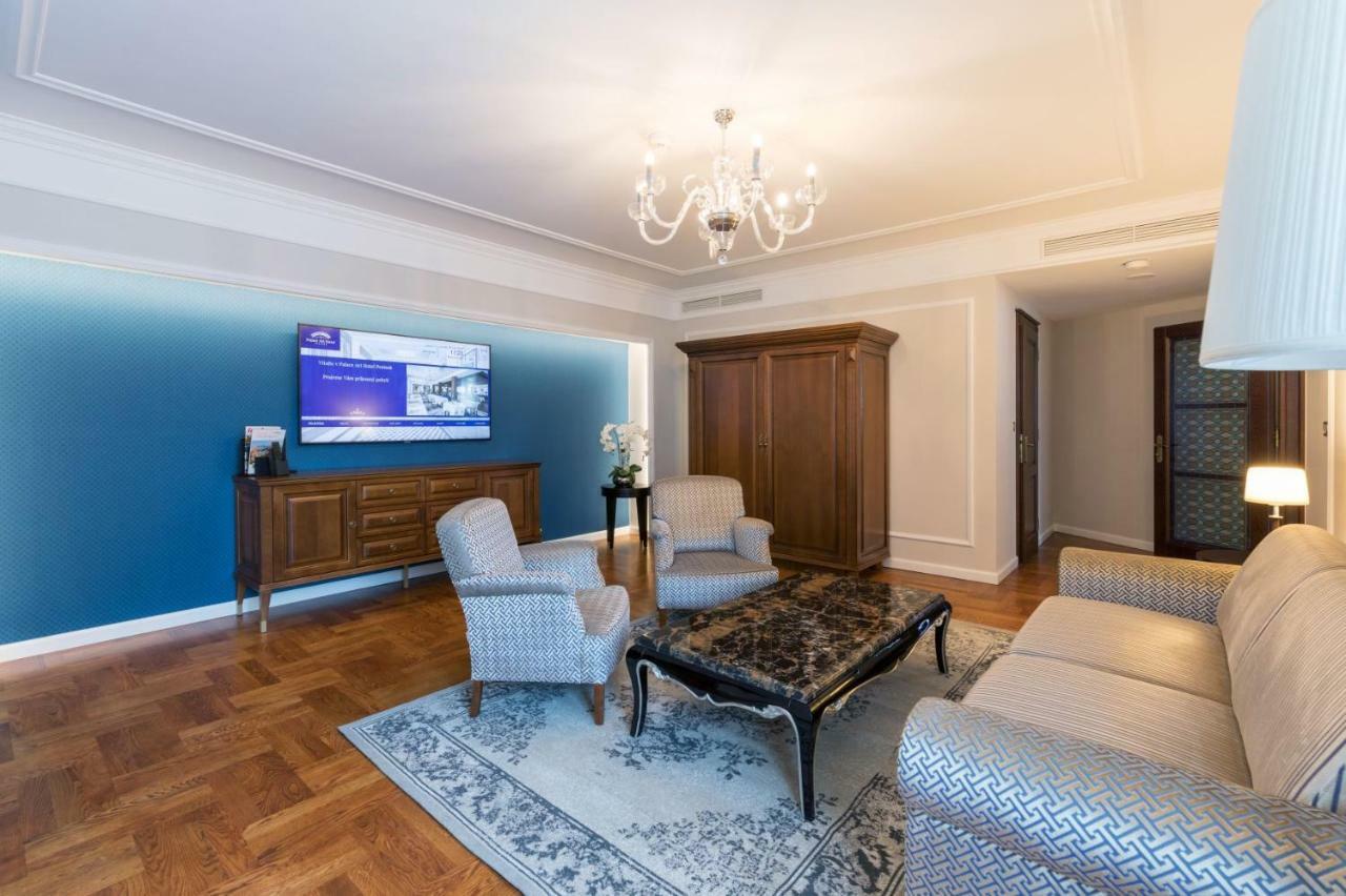 Palace Art Hotel Pezinok Extérieur photo
