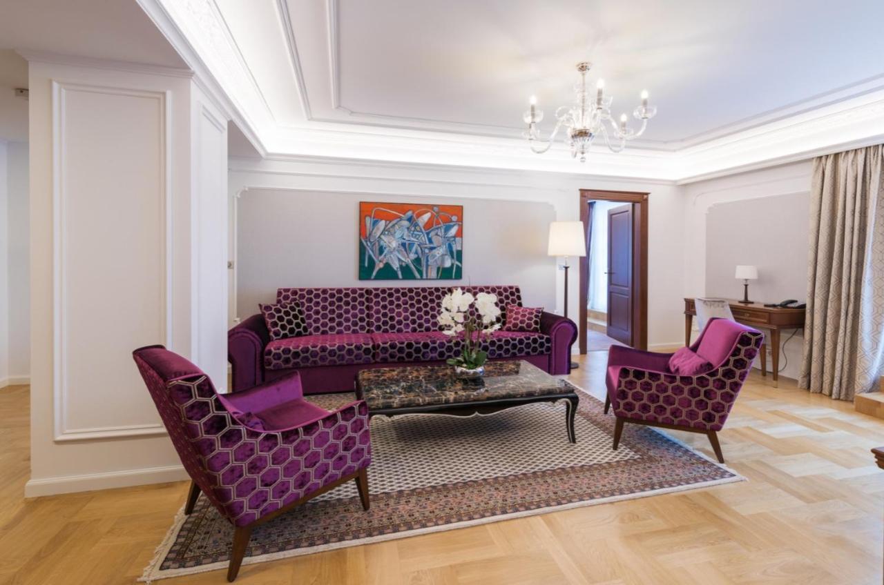 Palace Art Hotel Pezinok Extérieur photo
